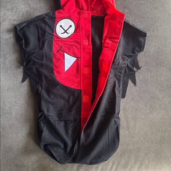 Baby Infant Little Vampire Halloween Costume Red & Black NO FEET 0-9 Months NWT - Picture 8 of 11